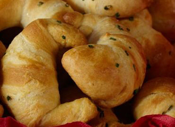 Buttery-Chive Crescent Rolls