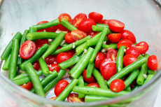 green-bean-and-cherry-tomato-salad