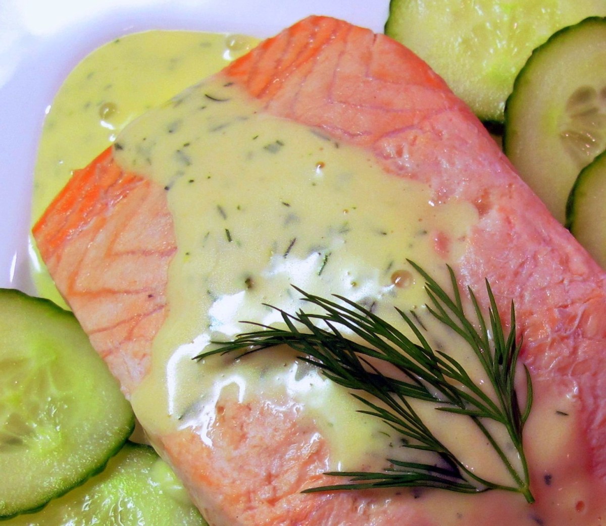 Poached Salmon with Mousseline&nbsp;Sauce