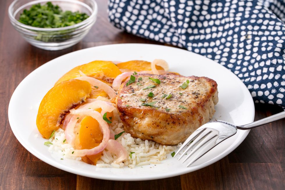 Crock Pot Peach Pork&nbsp;Chops