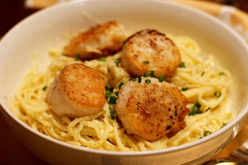 Pasta Alfredo with Seasoned&nbsp;Scallops