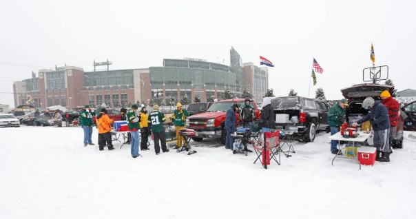 cedeb1c5-8266-4251-9040-02e00e56b253-Seahawks_Packers_Football__scottskomotv.com_14