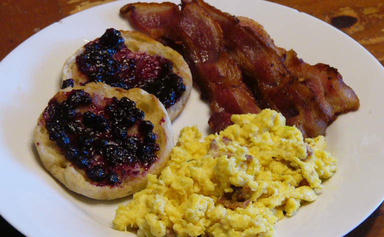 Dirty Scrambled Eggs with Chives and Green&nbsp;Onions
