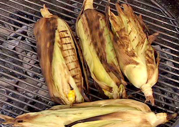 Grilled Corn on the Cob with Spicy Garlic&nbsp;Butter