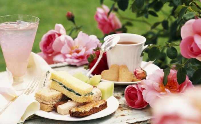 A Simple Tea for Mother’s&nbsp;Day