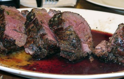 peppered-grilled-beef-tenderloin-with-a-port-sauce-5