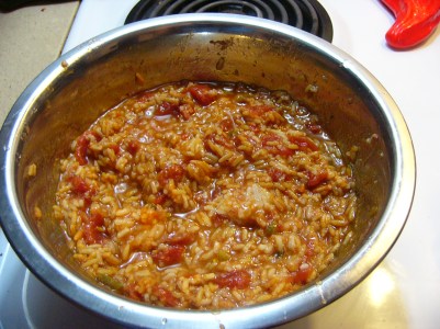 spicy-chicken-thighs-in-spanish-rice-2