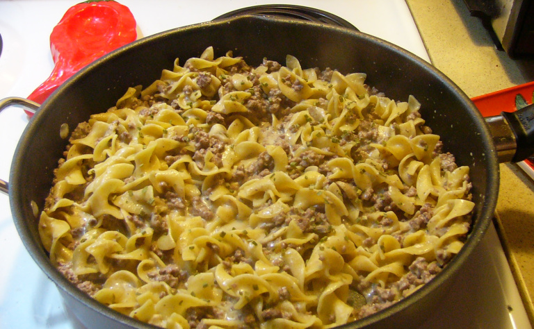 Hamburger Helper Style Stroganoff without the&nbsp;Box
