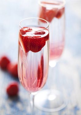 chambord-champagne-glasses2