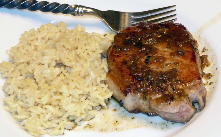 Martha’s Sage Pork Chops in 15&nbsp;Minutes