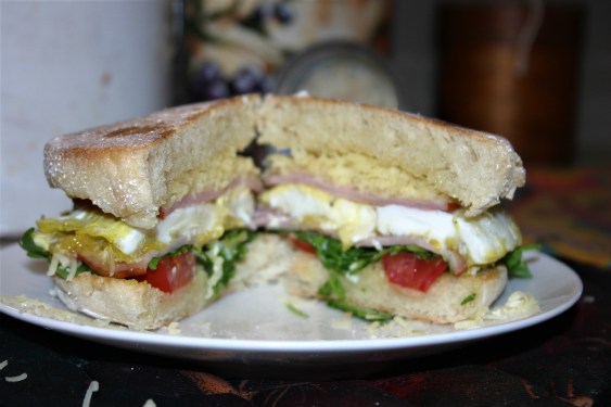 Egg Muffin Breakfast Sandwich (11)
