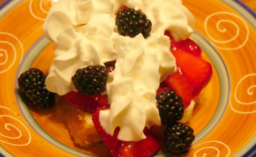 Angle food cake with fruit