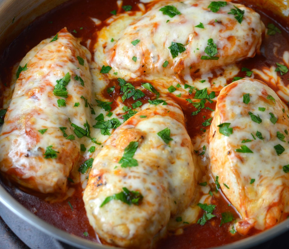 Easy Skillet Chicken&nbsp;Parmesan