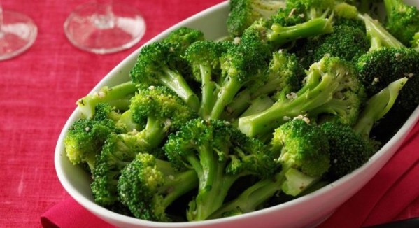 Simple Garlic Broccoli