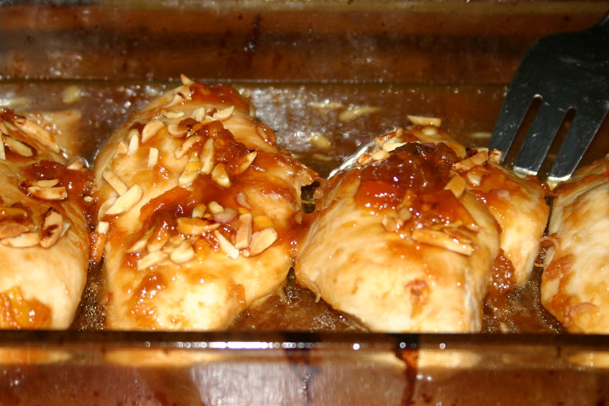 Almond Chicken with Apricot&nbsp;Sauce