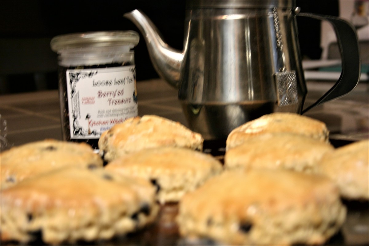 Blueberry Scones with Lemon&nbsp;Glaze