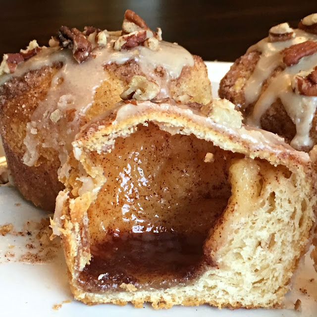 Easter Morning and Resurrection Cinnamon&nbsp;Rolls