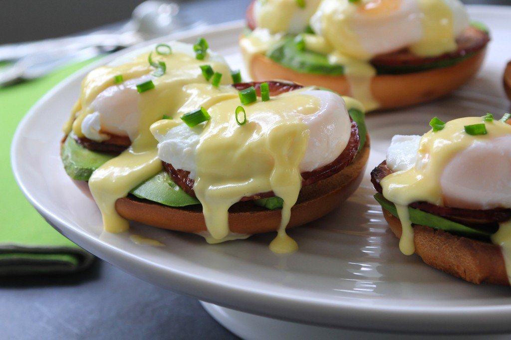 Bagelfest Eggs Benedict