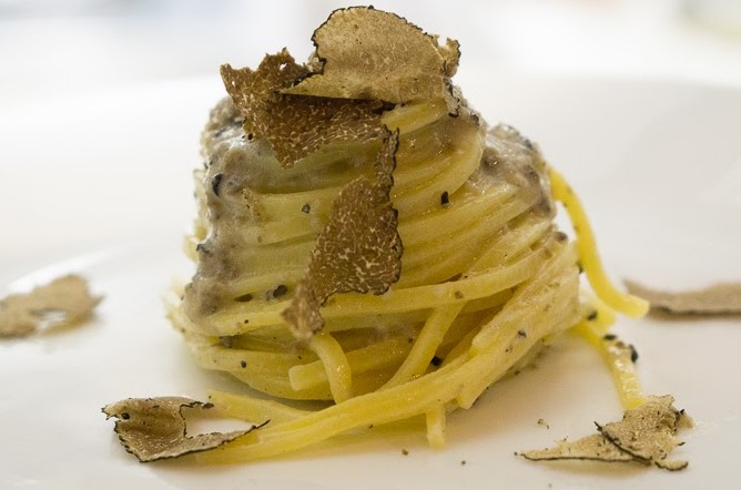 Romano Cacio E Pepe with Truffles