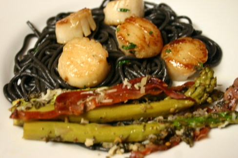 Seared Scallops over Squid Ink Spaghetti (13)