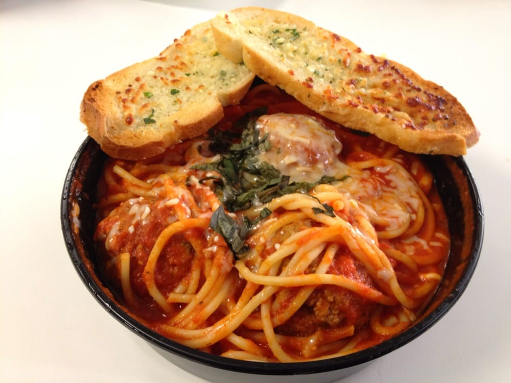 Quick Spaghetti and Meatballs with Garlic&nbsp;Bread