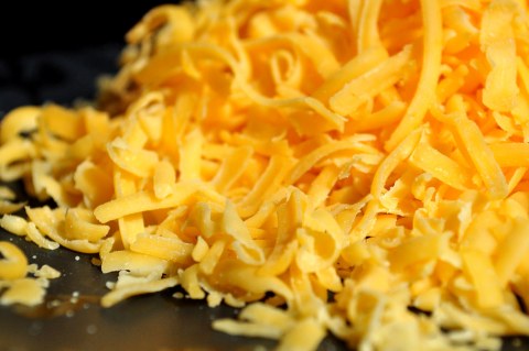 grated cheddar cheese