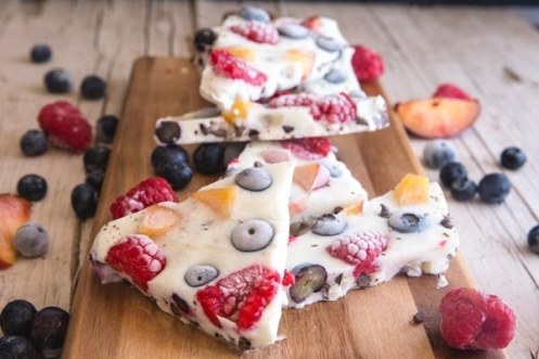 Frozen Berry Yogurt Bark