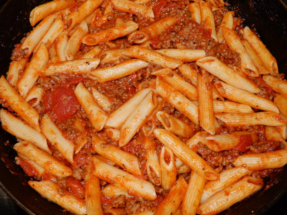 Penne Pasta in a Meaty&nbsp;Sauce