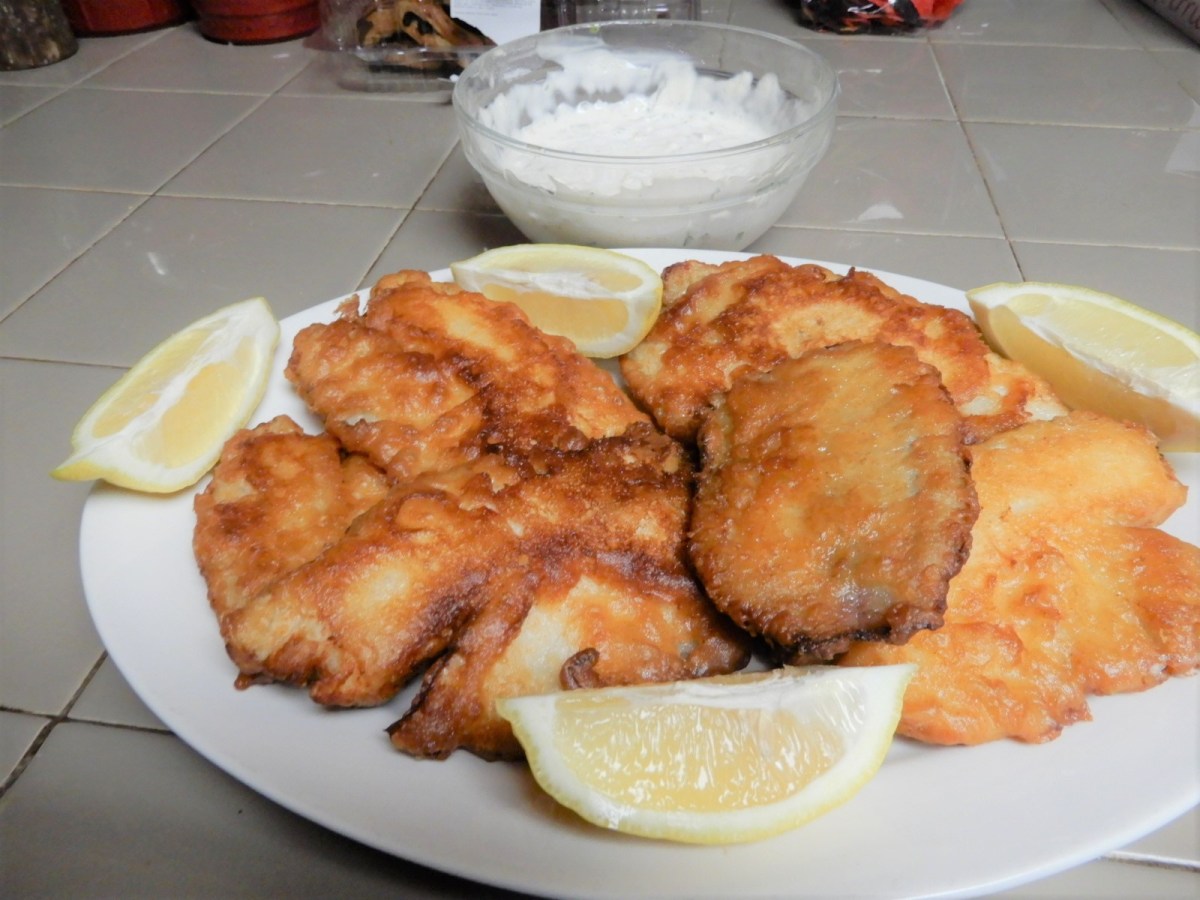 Beer-Batter Fish with Green Chile Tartar&nbsp;Sauce