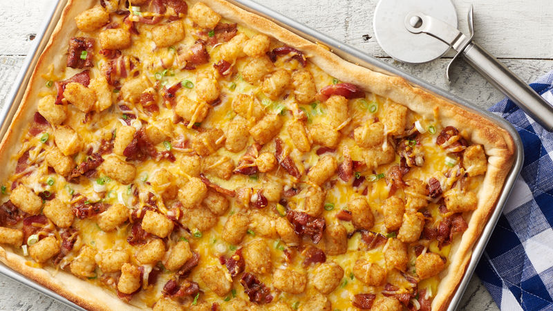 Tater Tot Breakfast&nbsp;Pizza