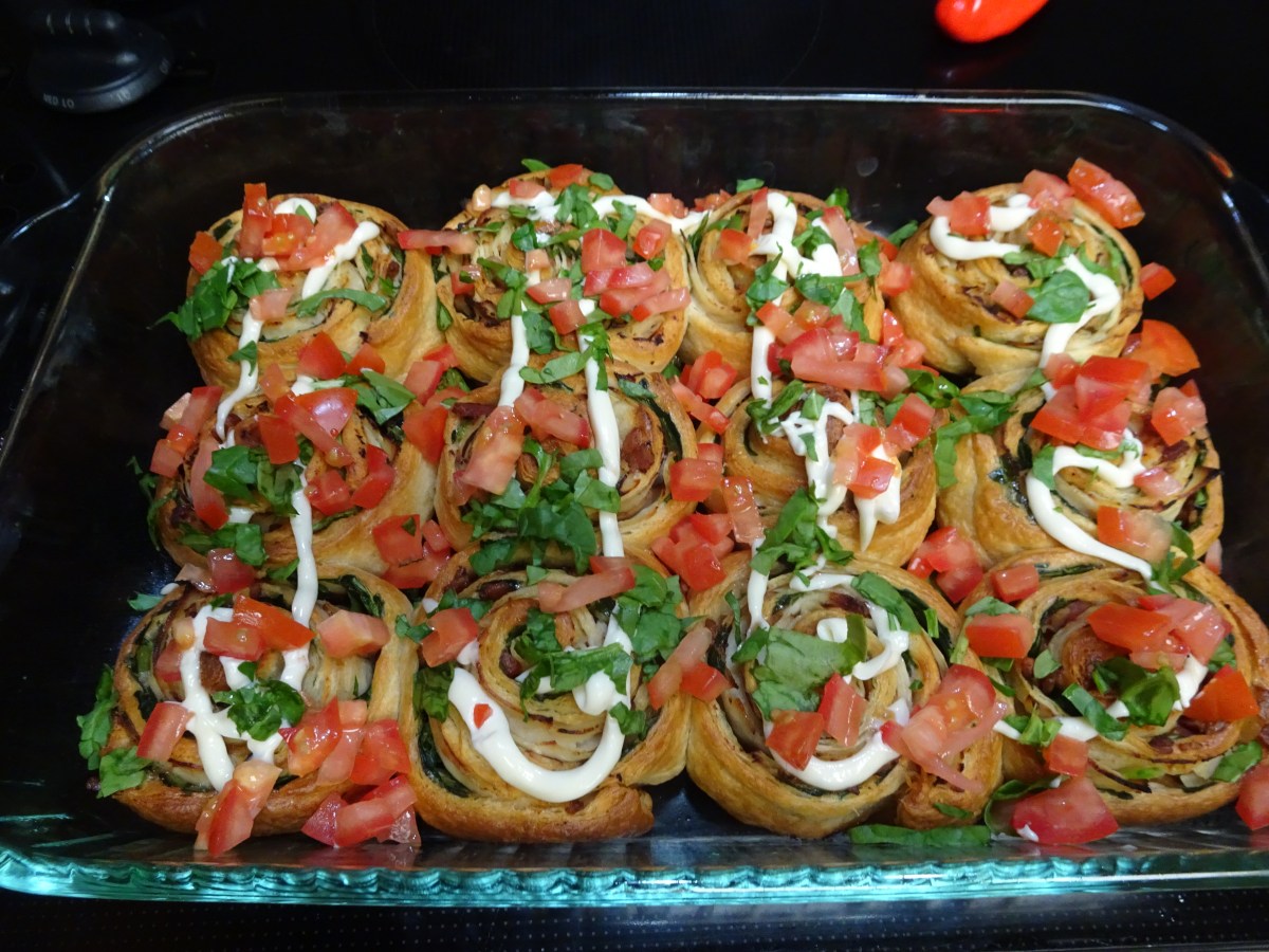 Kitchen Klutz and Turkey Club Crescent&nbsp;Rollups