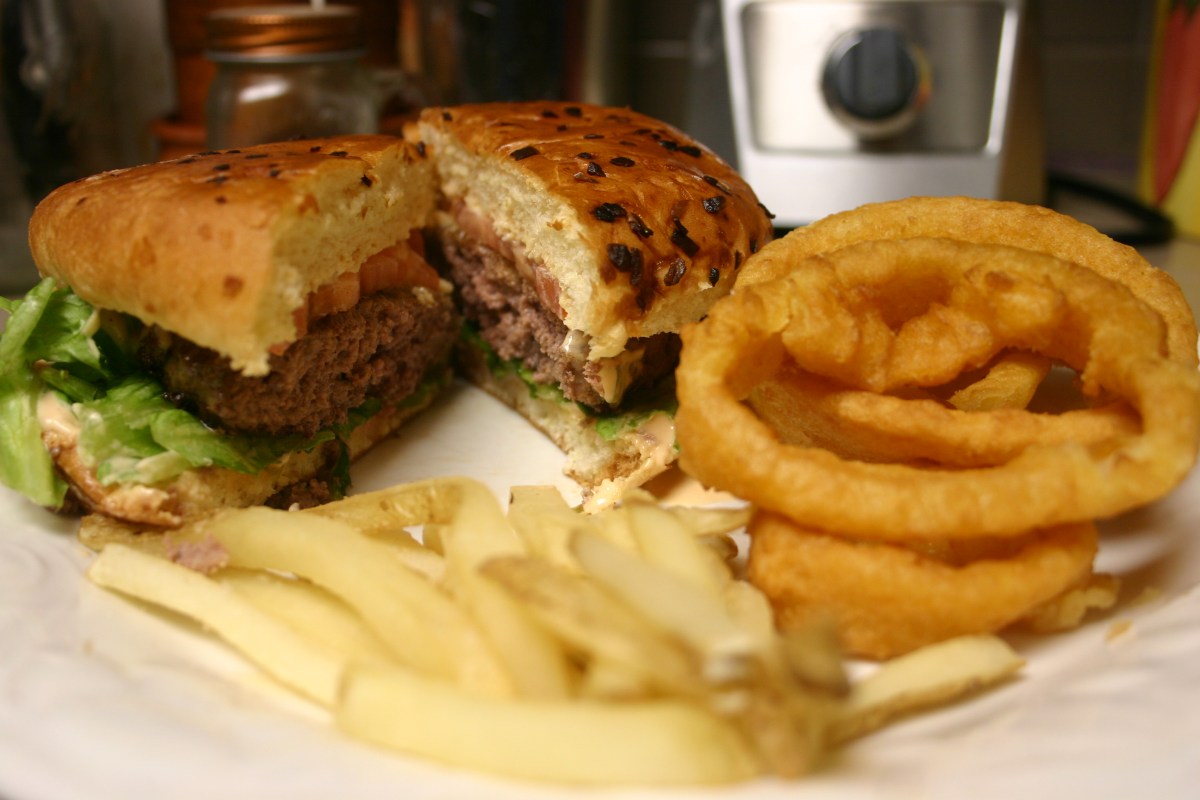 Pub Style Steak&nbsp;Burgers