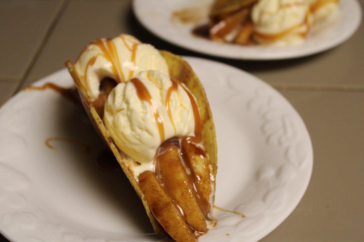 Apple Pie Tacos Ala&nbsp;Mode
